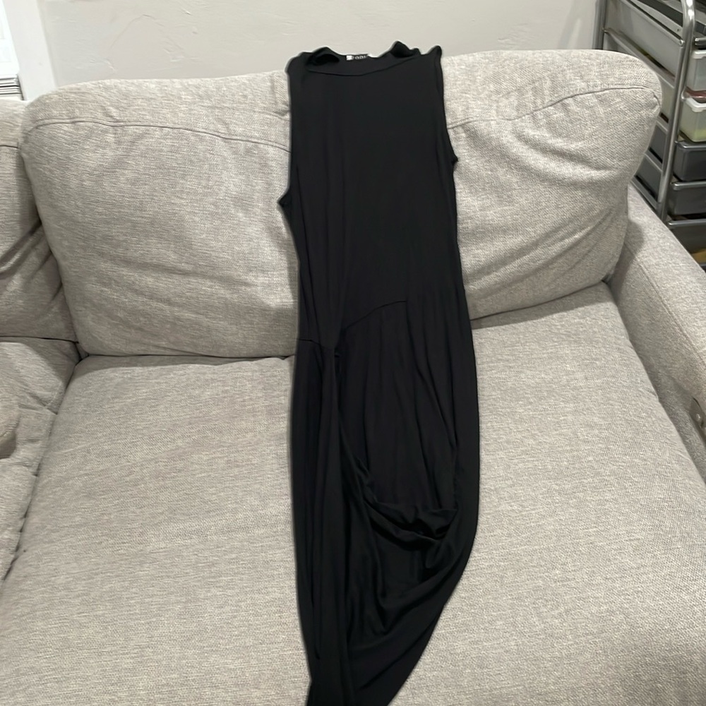 Elegant Black Sleeveless Dress